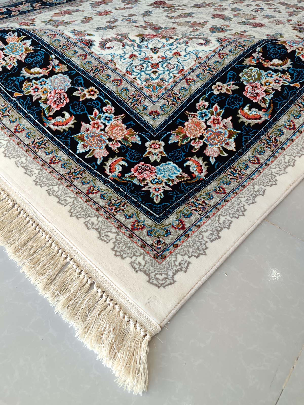 فرش ماشینی 700 شانه طرح گیلدا