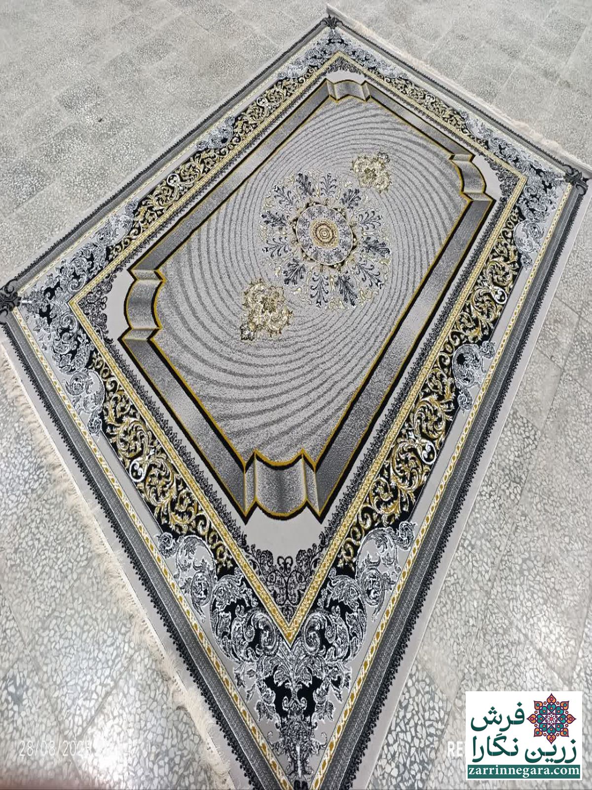 دلبر نقره ای