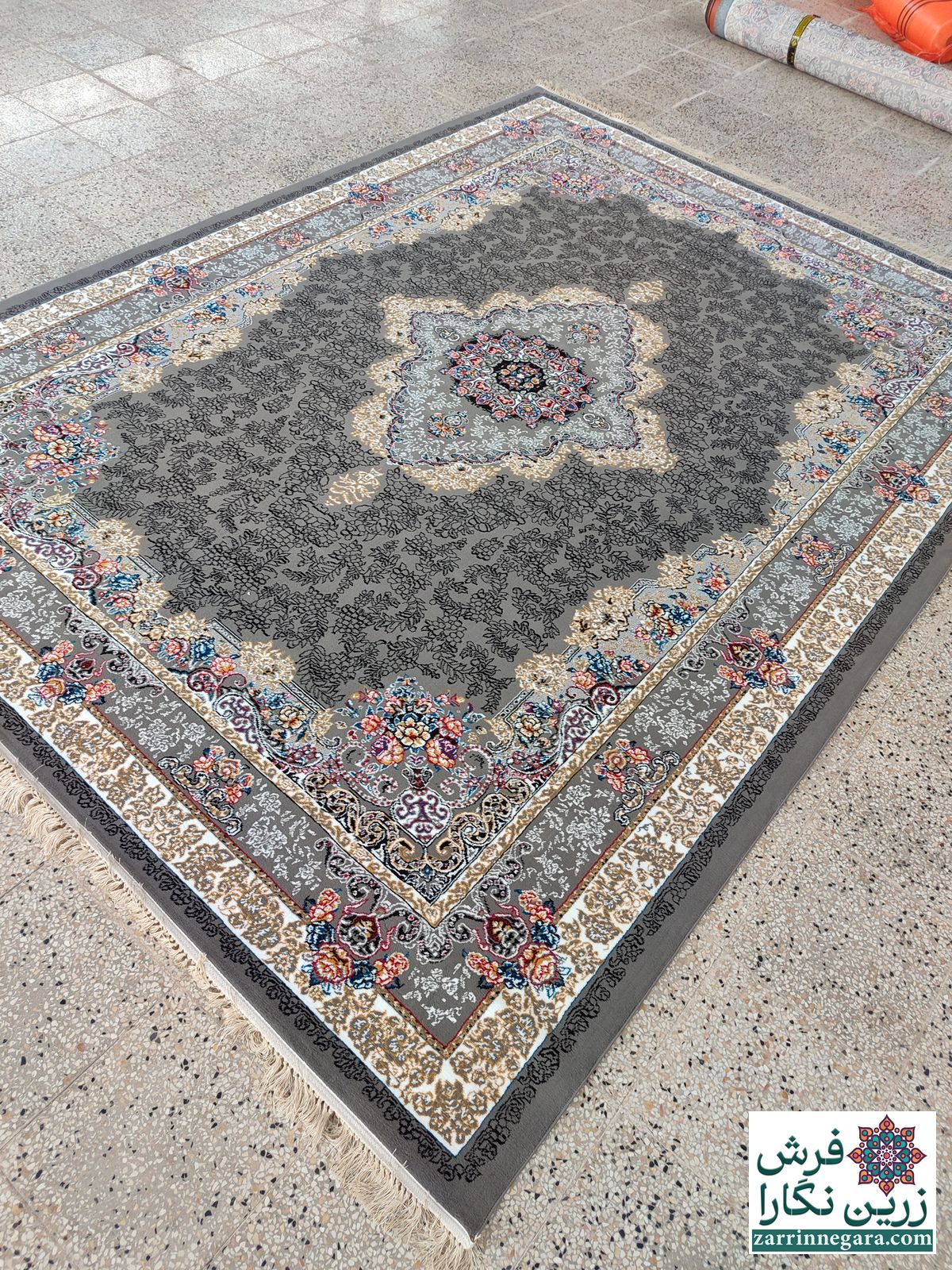 گوهر فیلی