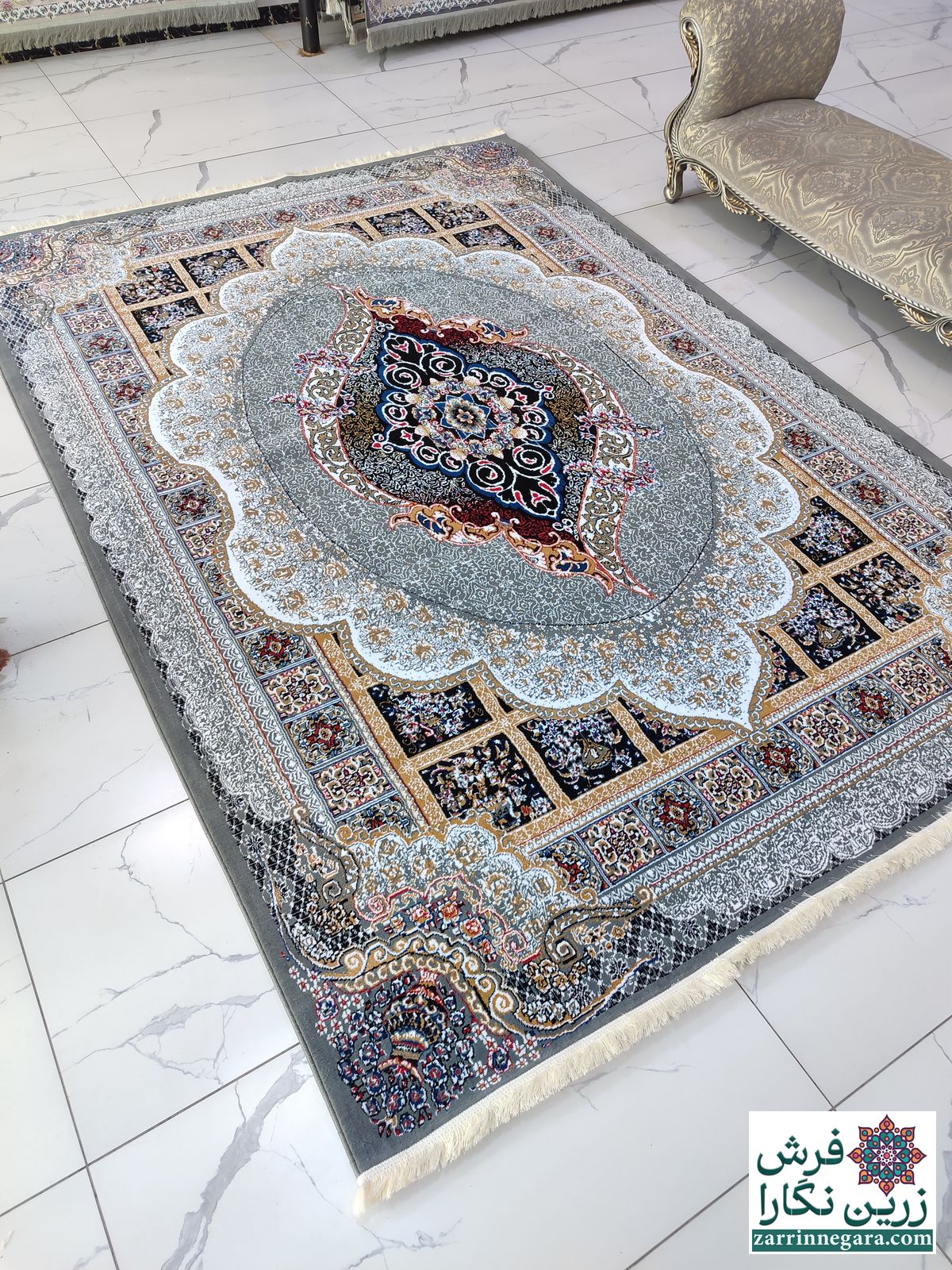 مانلی فیلی