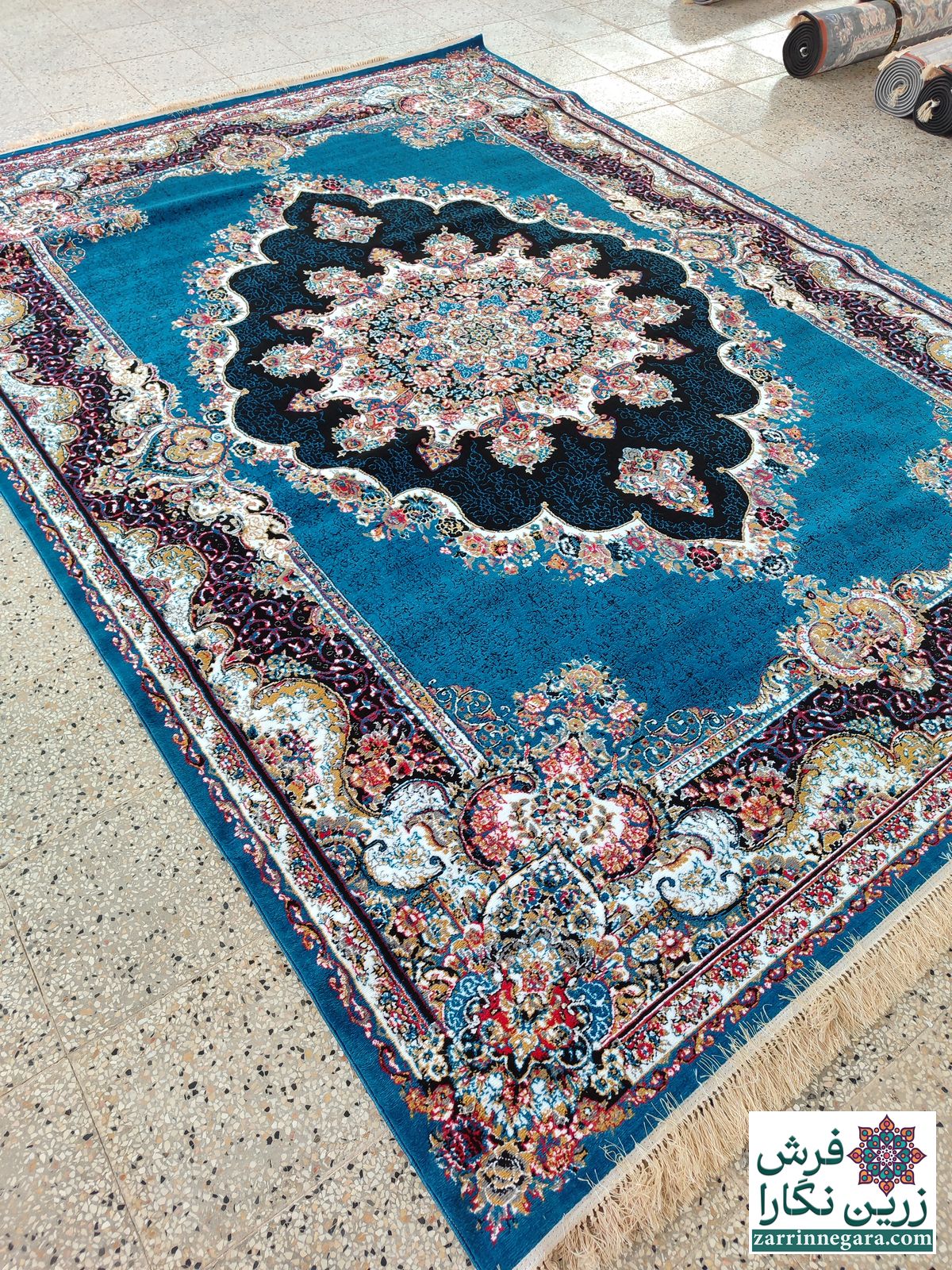نیلا آبی
